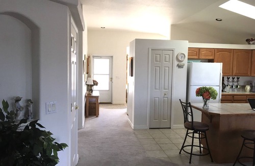 Colorado Springs House | LOOK NO FURTHER! YOUR PERFECT STAY BEGINS HERE. USAFA & ATTRACTIONS NEARBY