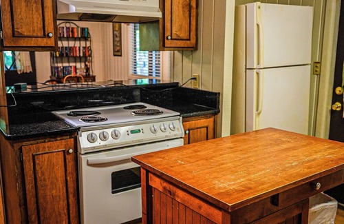 Pine Mountain Ski Chalet | Look no further! Your family will love this chalet with optional meeting room!