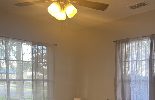 Harlingen House | Look out! It's a downtown home!
