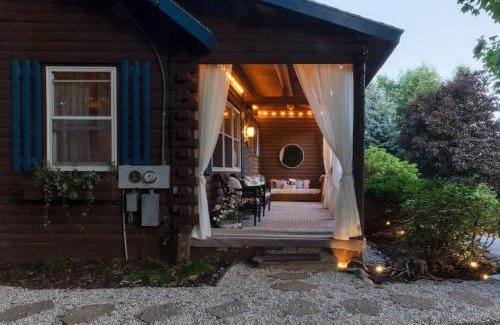 Gilford House | Look to the Mountains: Gunstock Acres Log Cabin