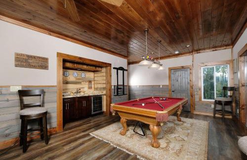 Chalet Village North Villa | Looking Glass