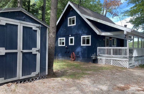 Gaylord House | Looking to get away this fall? Come enjoy the Lake House!