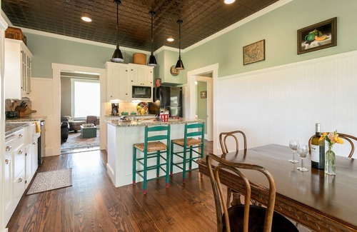 Fredericksburg House | Lookout Hill Cottage | Wonderful Views | Near Luckenbach