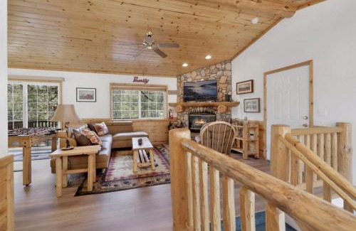 Whispering Forest House | Lookout Lodge #2128 by Big Bear Vacations