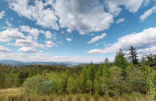 Harrison House | Lookout Peak: Lake & Mountain Views, Hot Tub!