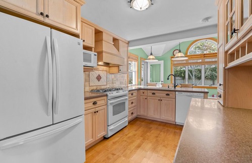 Falmouth Heights House | Lookout Point