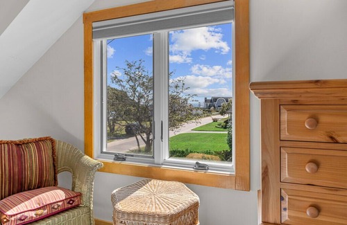 Falmouth Heights House | Lookout Point