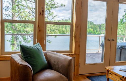 Loon Lake House | Loon Lakeside Dockside Retreat