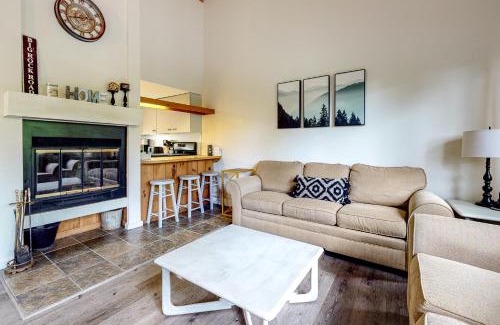 Lincoln Apartment | Loon Mountain Getaway