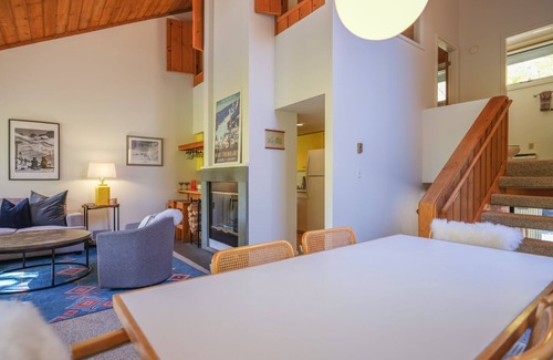 Lincoln Condo | Loon Mountain View 3BR, AC, Hot Tubs, Indoor Pools, Tesla Charger