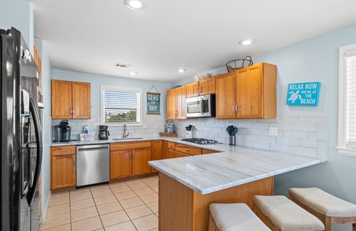 St. George Island House | Looney Dunes: 4BR Home on SGI- Beach Views, Pet Friendly, Priv. Pool, Sleeps 13!