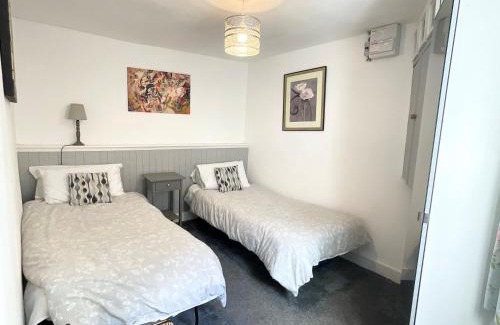 Ashbourne House | Lorash Cottage, Ashbourne