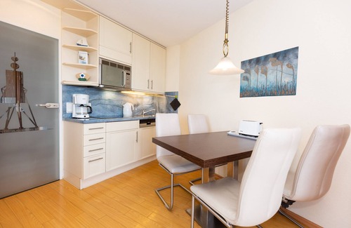 Duhnen Apartment | Lord Nelson App.802-43m² vacation apartment in Döse, close to the beach, swimming pool and sauna