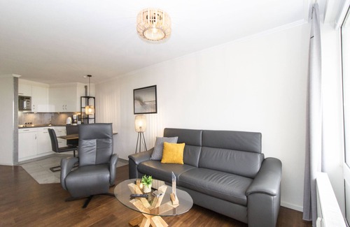 Duhnen Apartment | Lord Nelson App.604-40m² vacation apartment in Döse, close to the beach, swimming pool and sauna