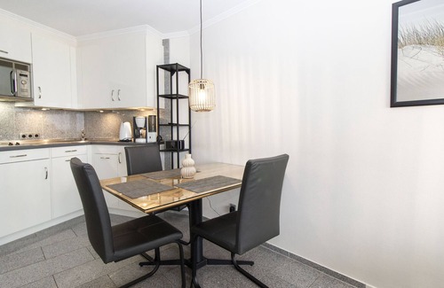 Duhnen Apartment | Lord Nelson App.604-40m² vacation apartment in Döse, close to the beach, swimming pool and sauna