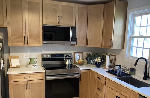 Lordship House | Lordship Stratford Ct 2Bed/2Bath 1 minute walk to Sound Beach