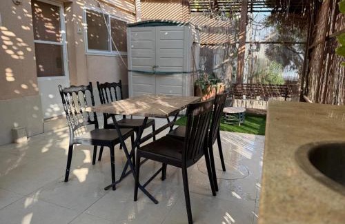 Neve Zohar Cabin | Loren Village