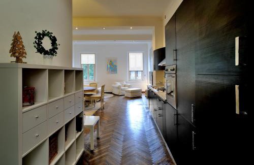 Old Town Apartment | Loris' House