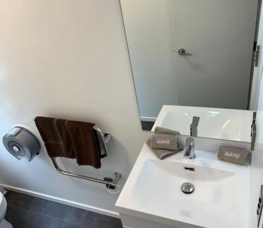 Hamilton Apartment | Lorne Apartments