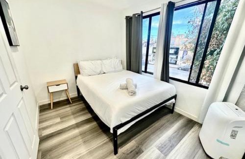 Beverly Hills Apartment | Los Angeles Cozy Pico Apartment 3Bedroom - 1Bath