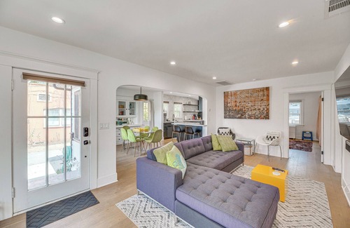 Eagle Rock House | Los Angeles Family Home w/Deck ~ 7 Mi to Downtown