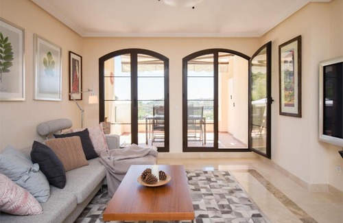Benahavis Apartment | Los Arqueros Las Jacarandas