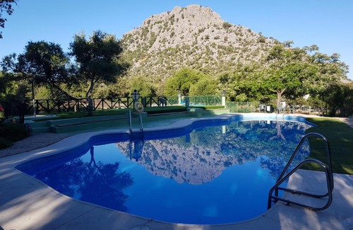 Benaocaz Resort | Los Chozos