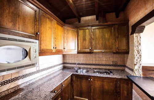 Mecina Bombaron Apartment | Los Manzanos 2 pers. rural lodging with swimming pool and spa