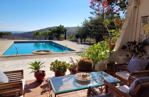 Gafares House | LOS MORALICOS AGUA AMARGA