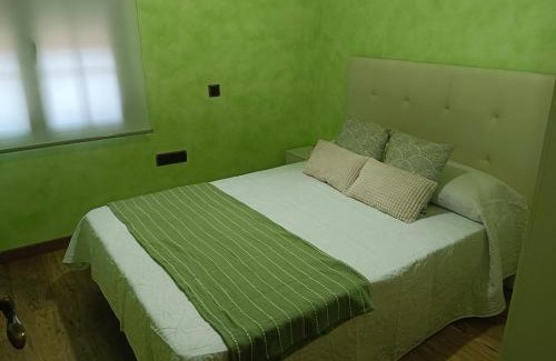 Orgaz Apartment | Los Soportales-Casa historica siglo XVI a 20 minutos de Puy du Fou