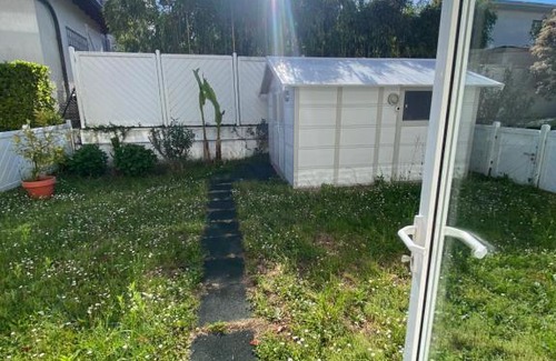 Losone Apartment | Losone garden e grande terrazza abitabile.