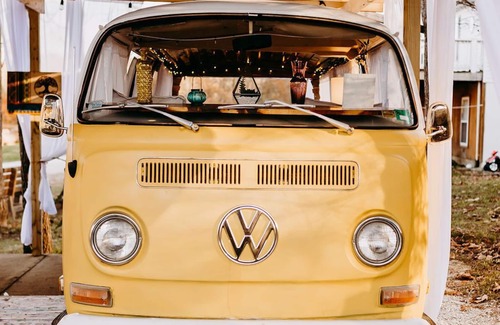 St. Clair RV Rental | Lost Hill Lake Good Vibes VW
