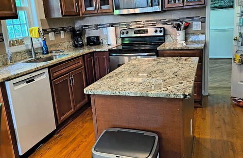 Cary House | Lost Tree Lane - Charming 2 Bedroom House