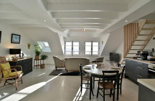 Cancale Apartment | LOstra 2 - Appartement avec mezzanine, front de mer à Cancale sur le Port de La Houle