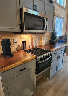 Cosby House | Lot 7 Tiny Home on the River