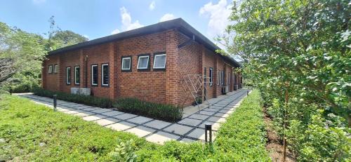 Seremban House | Lot2990 Seremban 3 Homestay by SkyLimit Suites