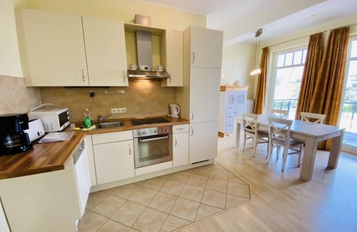 Hohe Dune Apartment | Lotsenhaus, Ostseetoern-Traumblick