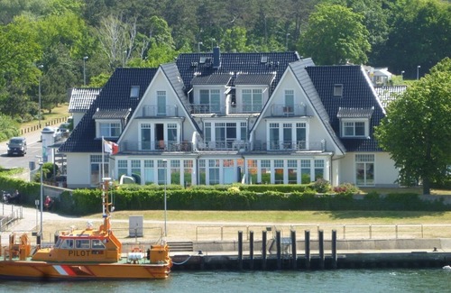 Hohe Dune Apartment | Lotsenhaus, Ostseetoern-Traumblick