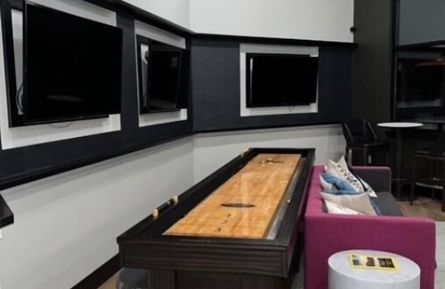 Buechel Apartment | Lott Lux Living: Luxurious 1Bd 1Ba with Unrivaled Elegance and Modern Amenities