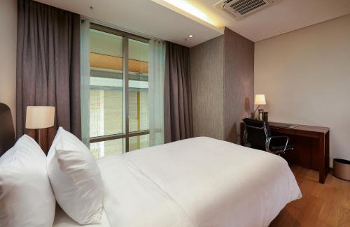 Cong Vi Apartment | Lotte The Residence