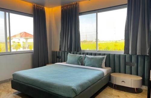 Sanwer Villa | Lotus Farmstay
