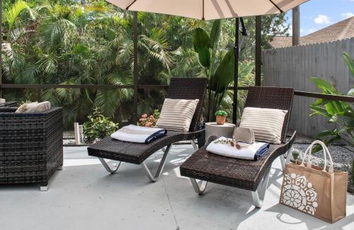 South Venice House | Lotus House - Relaxation - close to Beaches - Heated Pool