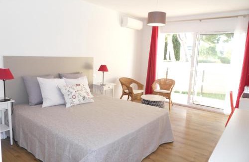 Saint-Martin-de-Crau Bed & Breakfast | Lou Meinado, un concept "comme à l'hôtel"