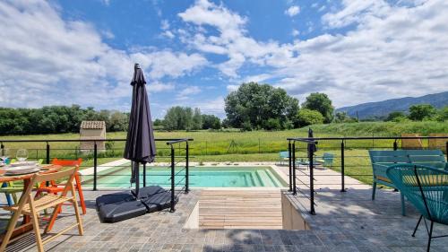 Maubec Villa | Lou Miradou