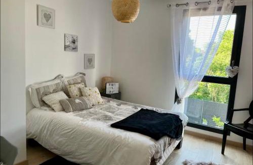 Saint-Pavace House | Loue étage