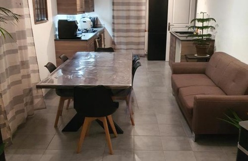 Villeneuve-sur-Yonne House | Loue chambre chez l'habitant