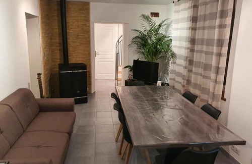 Villeneuve-sur-Yonne House | Loue chambre chez l'habitant
