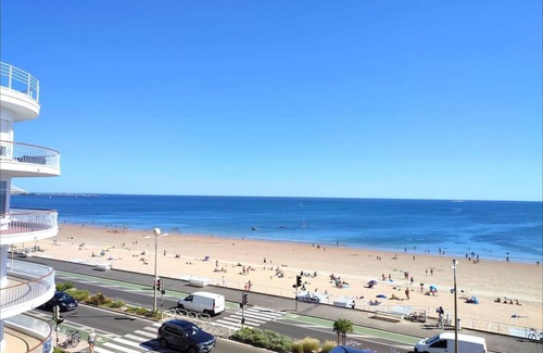 La Baule-Escoublac Apartment | Loueurdappart - Cosy Studio, Very nice Sea View, Walking distance to La Baule