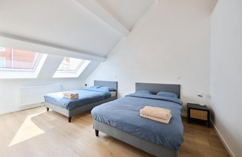 Postel Apartment | Louise Gallery