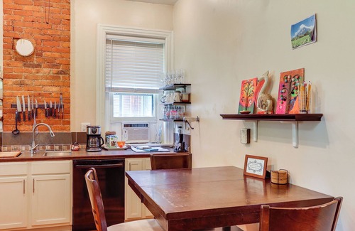 Old Louisville Apartment | Louisville Vacation Rental 2 Mi to Churchill Downs
